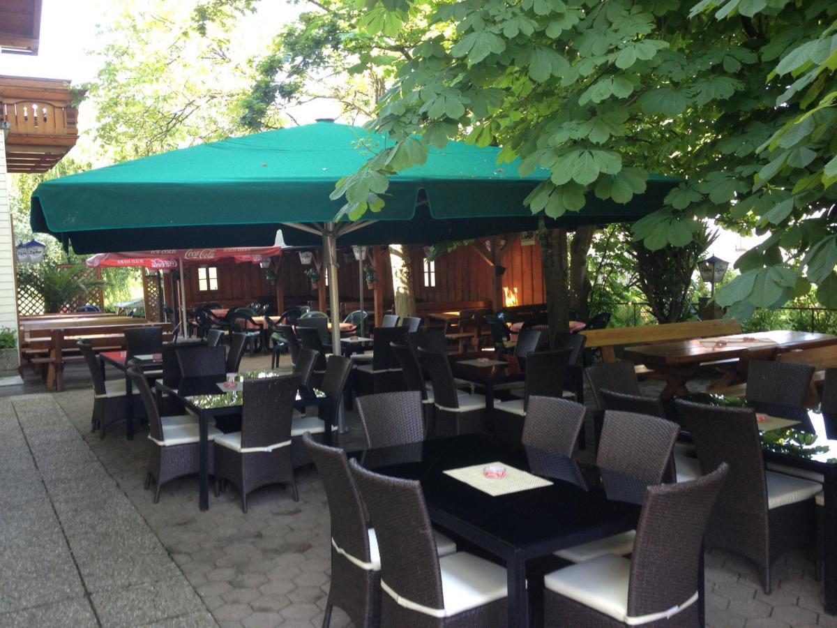 Hotel Gasthof-Strasser Tumeltsham Exterior photo